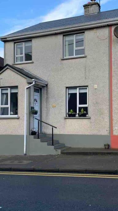 Bumblebee Cottage Donegal Town Buitenkant foto
